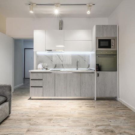 Miku Apartment-City Walk 1Bd Stylish Apartment تيرانا المظهر الخارجي الصورة
