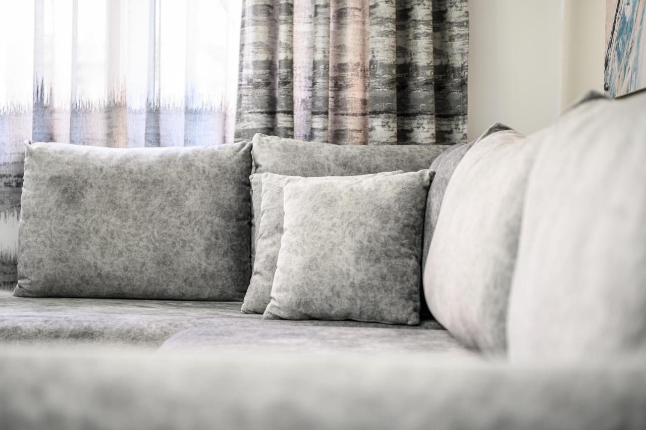 Miku Apartment-City Walk 1Bd Stylish Apartment تيرانا المظهر الخارجي الصورة