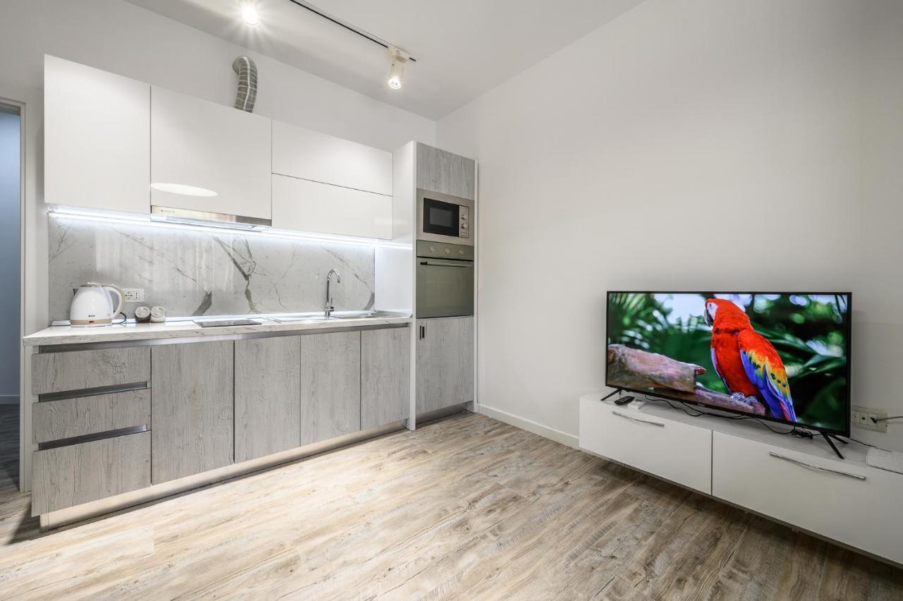 Miku Apartment-City Walk 1Bd Stylish Apartment تيرانا المظهر الخارجي الصورة