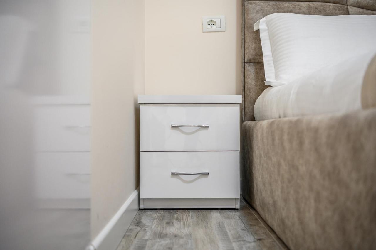 Miku Apartment-City Walk 1Bd Stylish Apartment تيرانا المظهر الخارجي الصورة