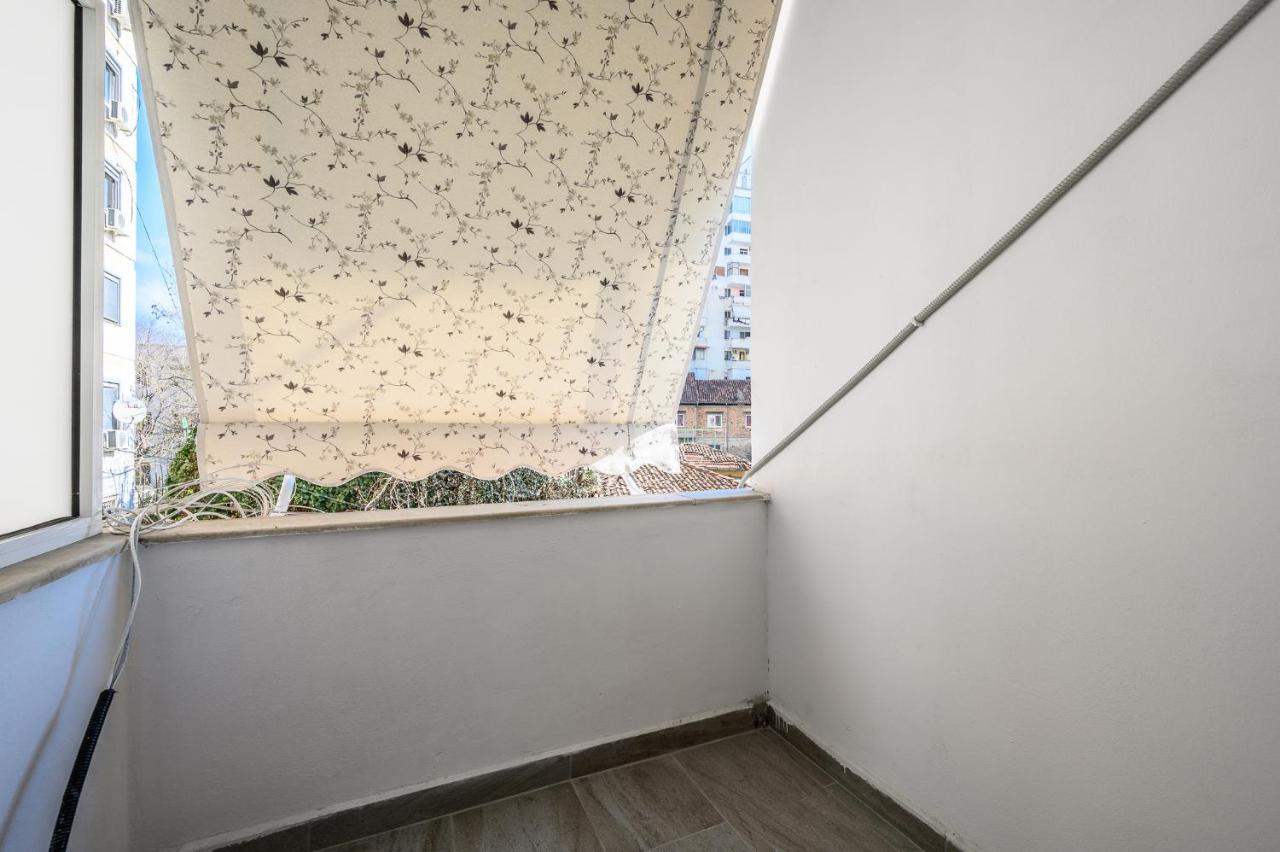 Miku Apartment-City Walk 1Bd Stylish Apartment تيرانا المظهر الخارجي الصورة
